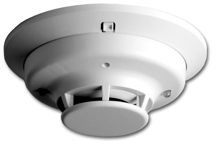 Detector de humo con sonido y relé Mircom